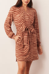 Quinn Cloud Jersey Banded Short Robe in Bengal