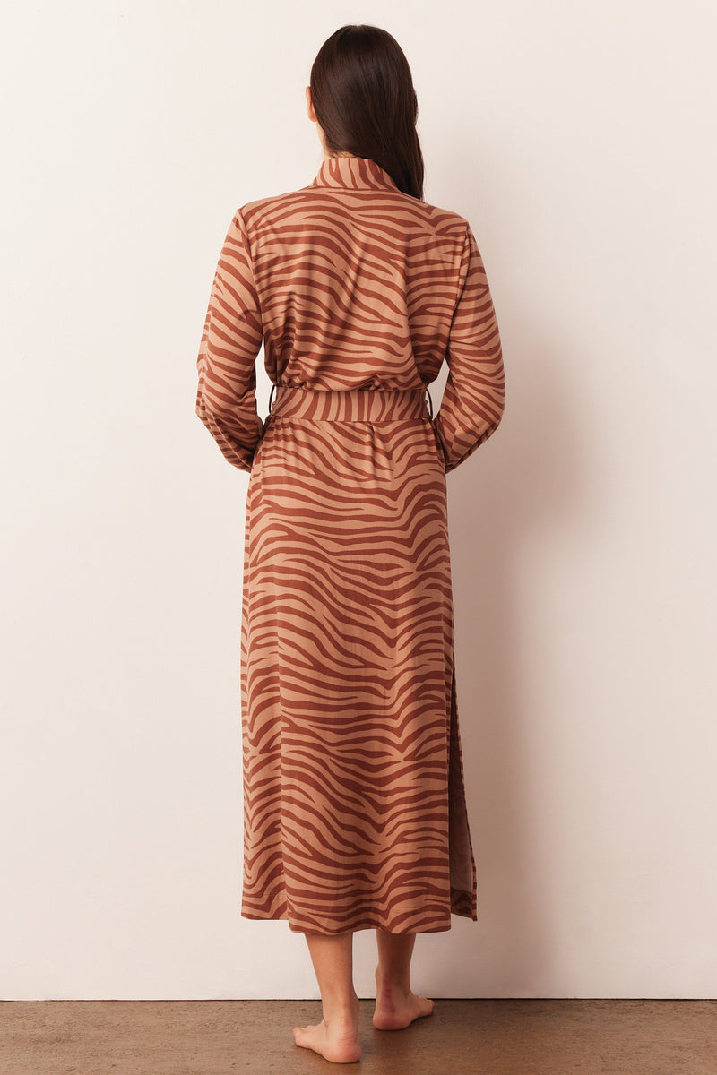 Skyler Cloud Jersey Banded Long Robe in Bengal